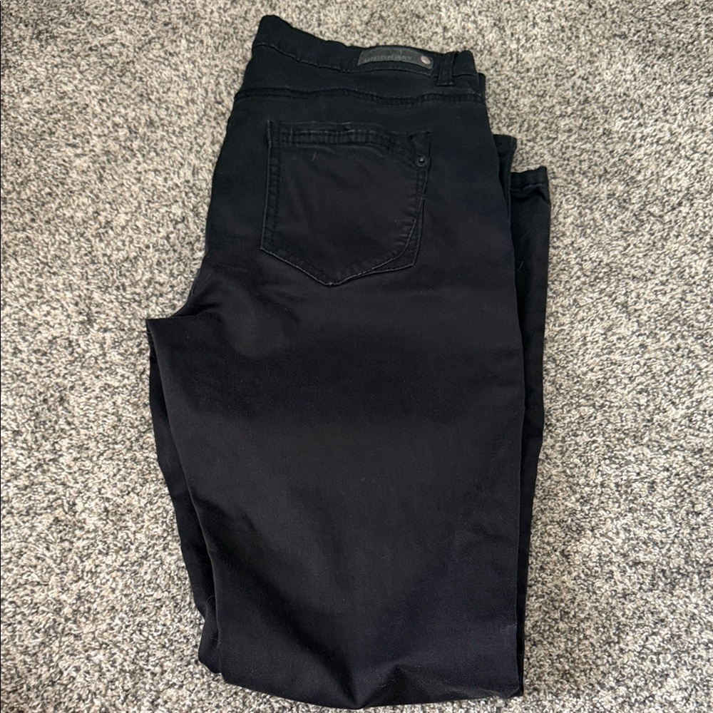 UNIONBAY Black Skinny Jeans with Red Logo Tag